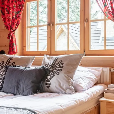 Holiday home Goralskie Pod Gontem Na Polanie Pajakowka *
